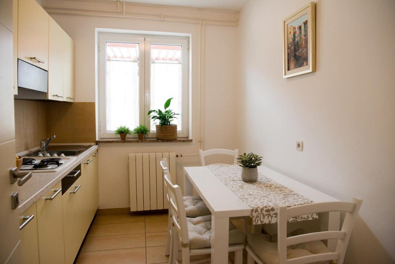 Apartments Sandra Пореч Екстер'єр фото