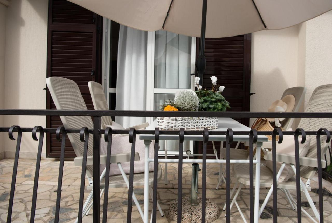 Apartments Sandra Пореч Екстер'єр фото