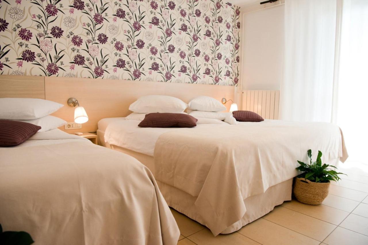 Apartments Sandra Пореч Екстер'єр фото