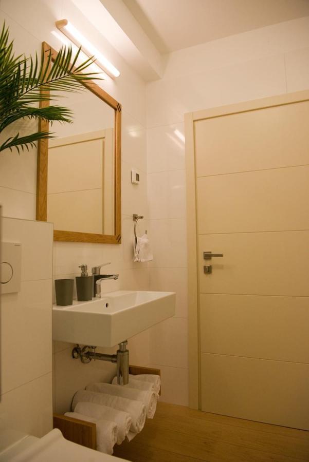 Apartments Sandra Пореч Екстер'єр фото