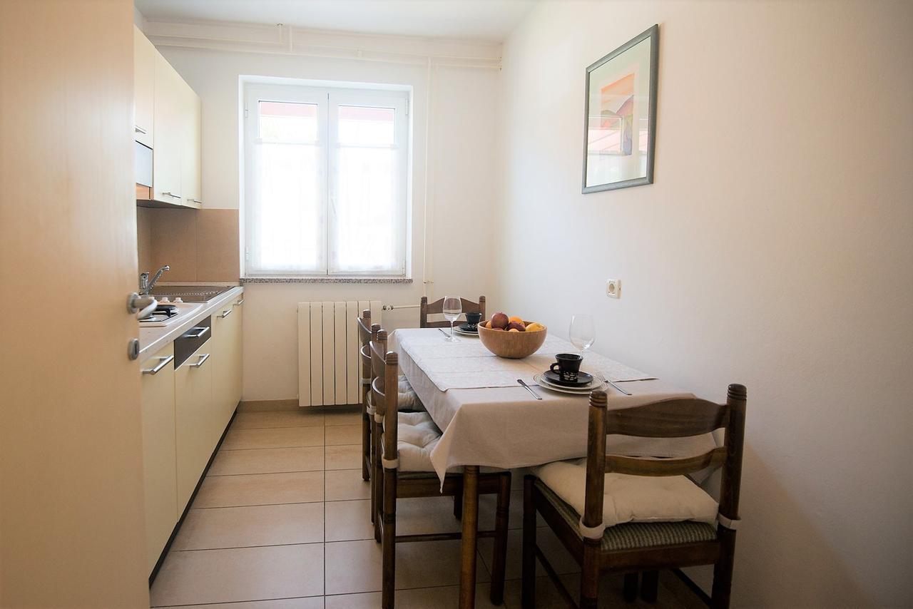 Apartments Sandra Пореч Екстер'єр фото