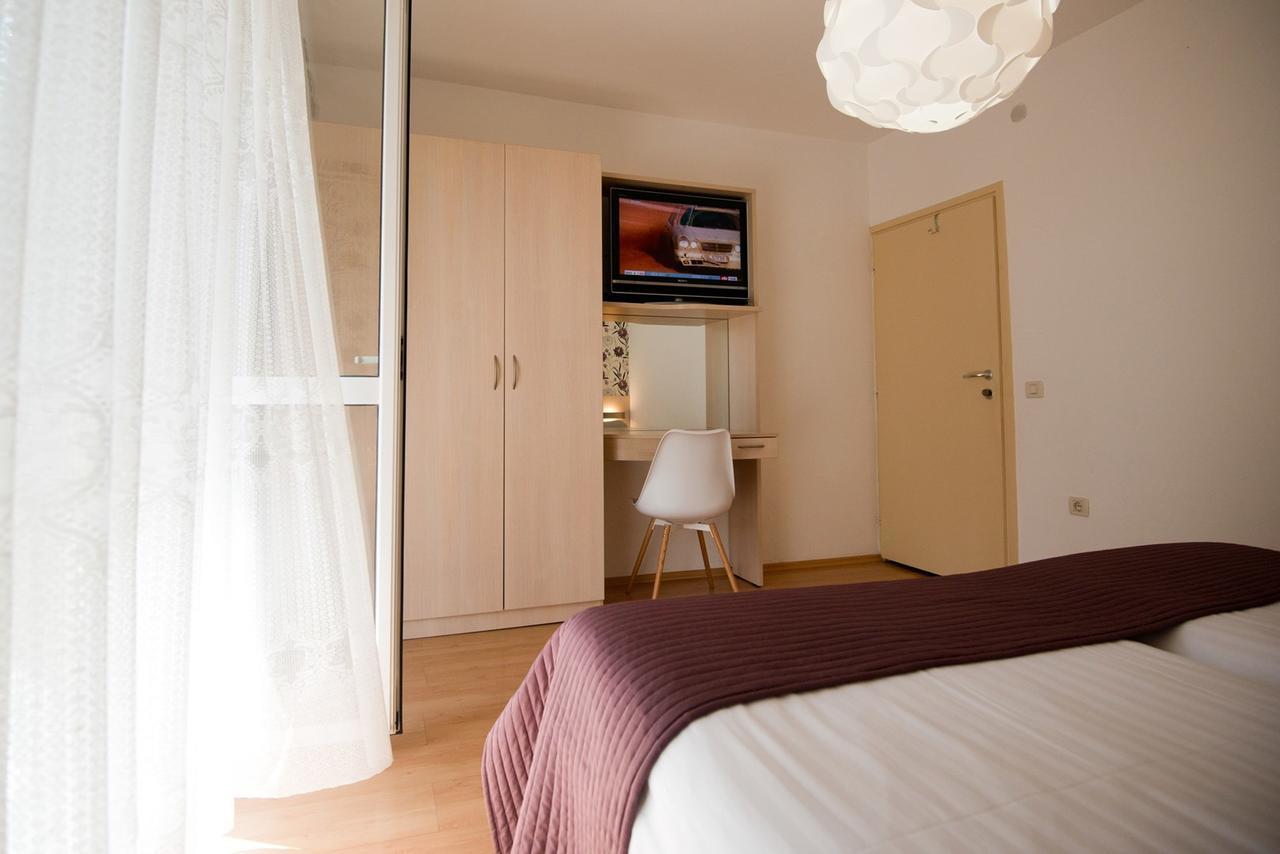 Apartments Sandra Пореч Екстер'єр фото